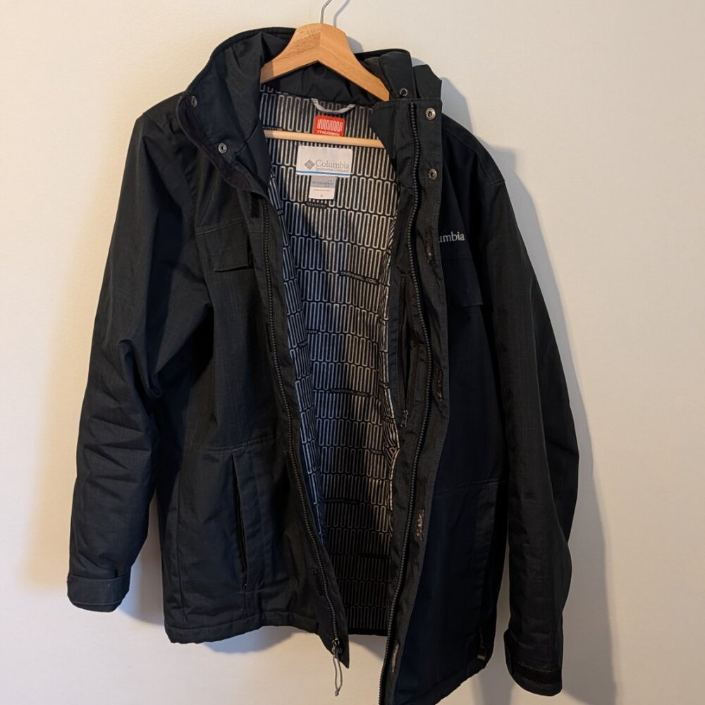Columbia Men's Thermal Coil Hooded Jacket, "Collegiate Navy" color